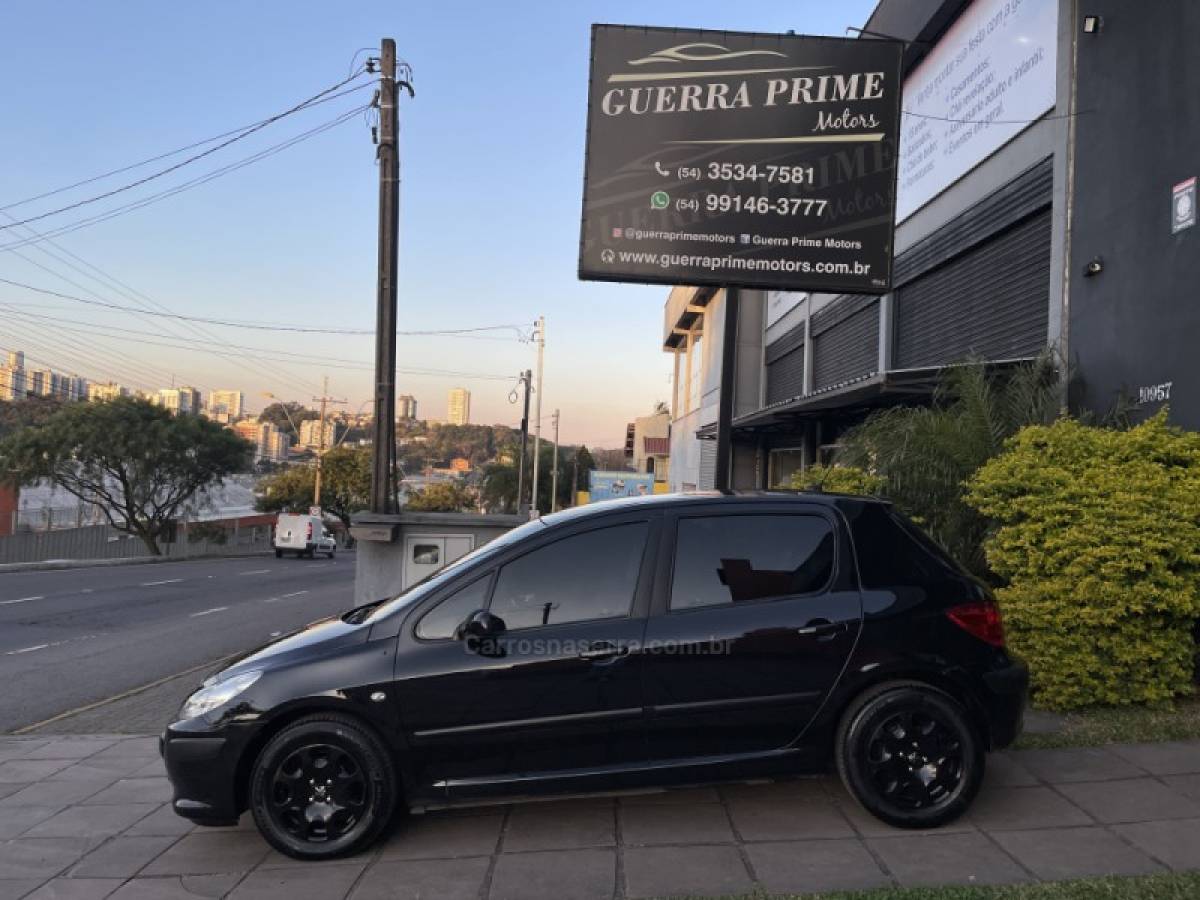 PEUGEOT - 307 - 2008/2008 - Preta - R$ 27.900,00