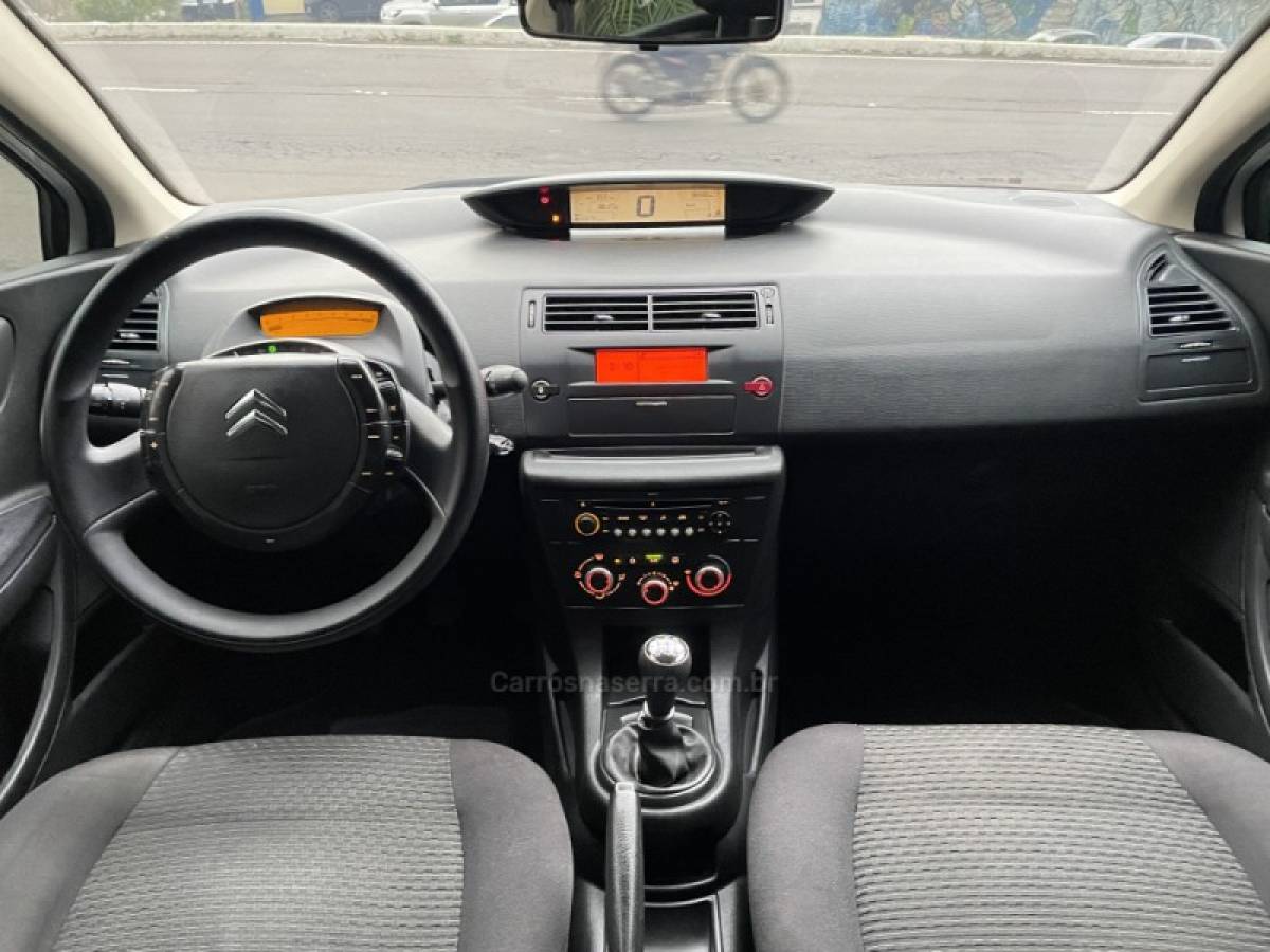 CITROËN - C4 - 2013/2013 - Branca - R$ 36.900,00