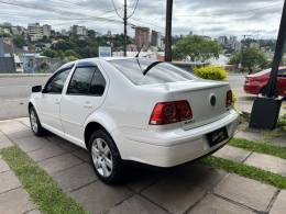 VOLKSWAGEN - BORA - 2010/2010 - Branca - R$ 39.900,00