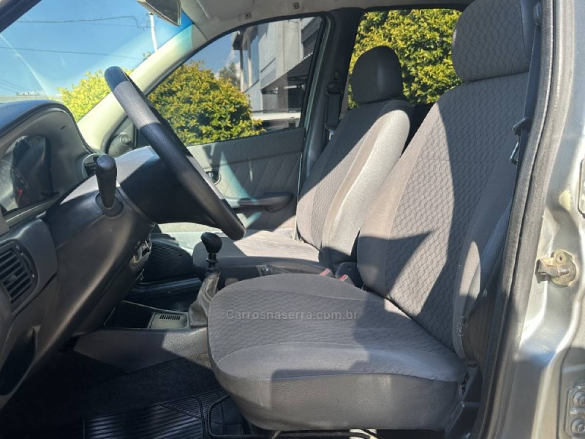 FIAT - SIENA - 2006/2006 - Cinza - R$ 17.900,00