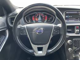 VOLVO - V40 - 2014/2014 - Branca - R$ 84.900,00