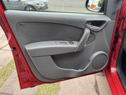 FIAT - PALIO - 2016/2016 - Vermelha - R$ 42.900,00