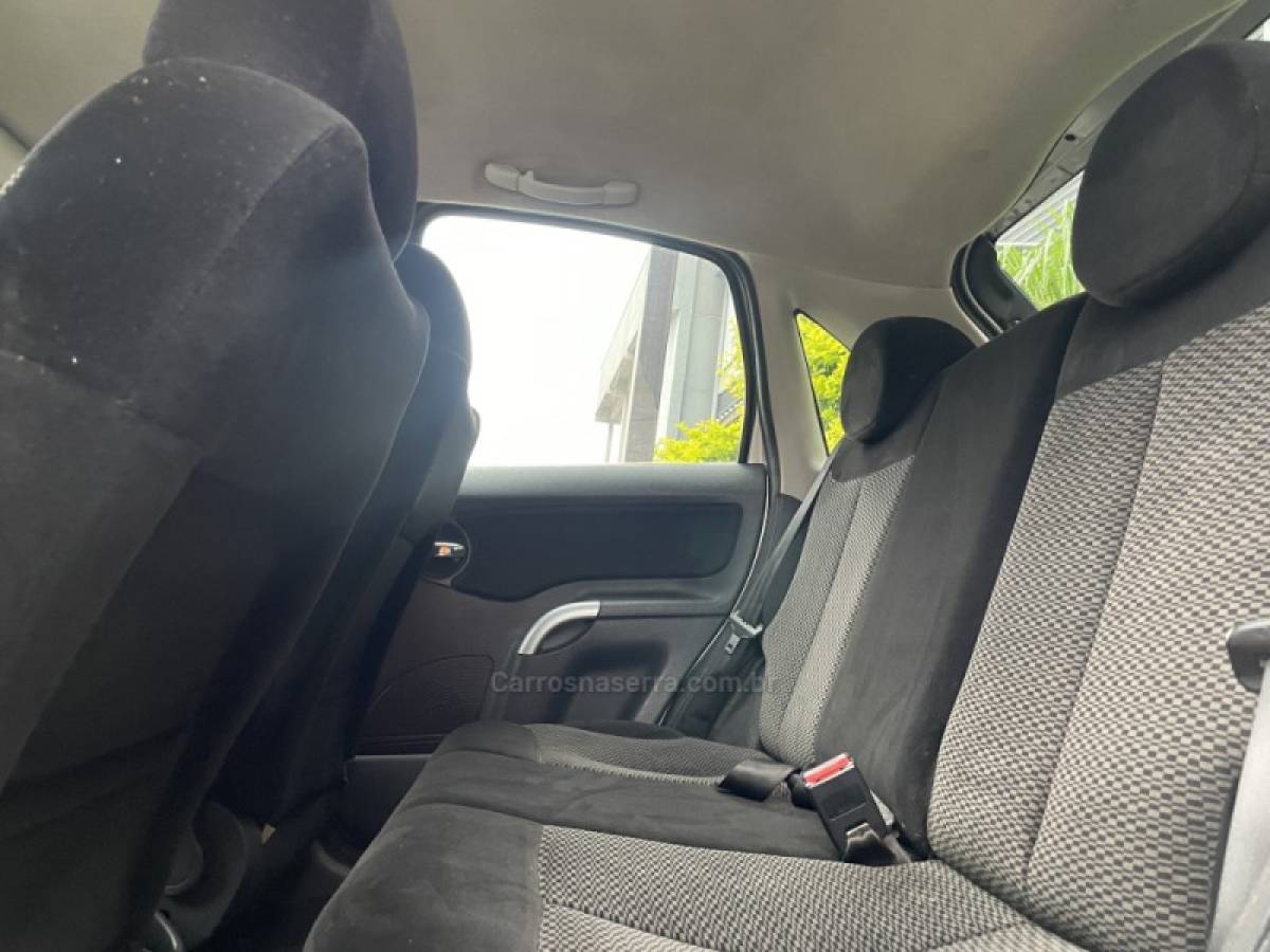 CITROËN - C3 - 2012/2012 - Prata - R$ 30.900,00