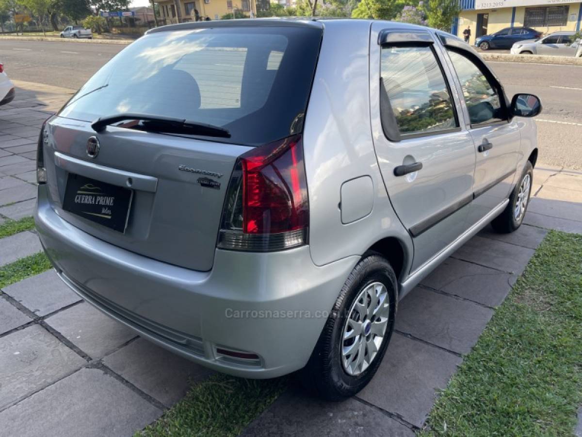 FIAT - PALIO - 2013/2013 - Prata - R$ 31.900,00