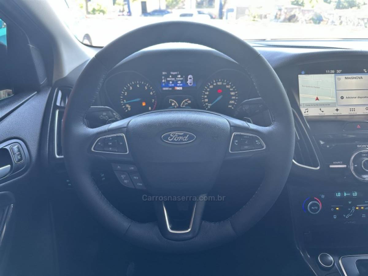 FORD - FOCUS - 2018/2018 - Cinza - R$ 78.800,00