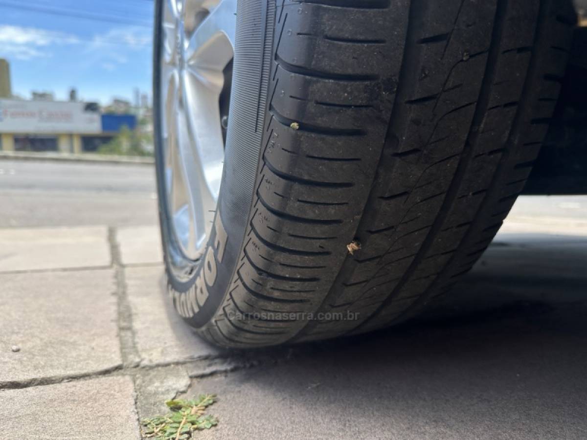 KIA MOTORS - CERATO - 2011/2011 - Preta - R$ 49.900,00