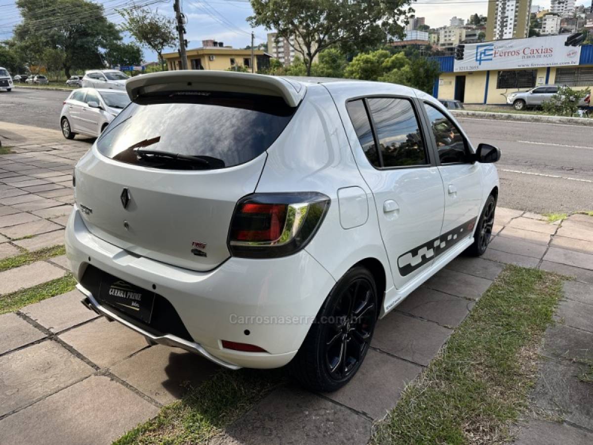 RENAULT - SANDERO - 2019/2019 - Branca - R$ 74.900,00