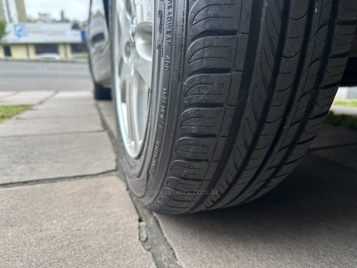 PEUGEOT - 307 - 2011/2011 - Preta - R$ 25.500,00