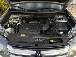 MITSUBISHI - OUTLANDER - 2016/2016 - Prata - R$ 88.800,00