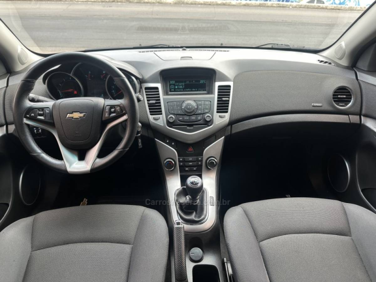 CHEVROLET - CRUZE - 2014/2014 - Preta - R$ 63.900,00