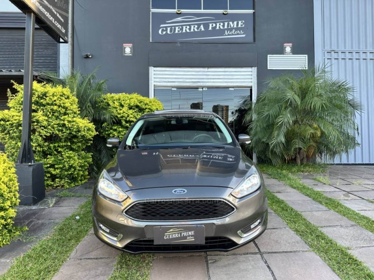 FORD - FOCUS - 2018/2018 - Cinza - R$ 78.800,00