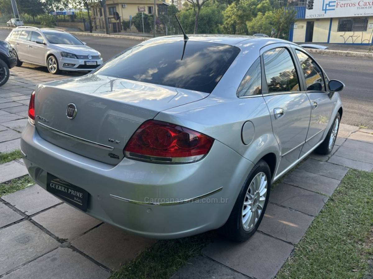FIAT - LINEA - 2010/2010 - Prata - R$ 29.900,00