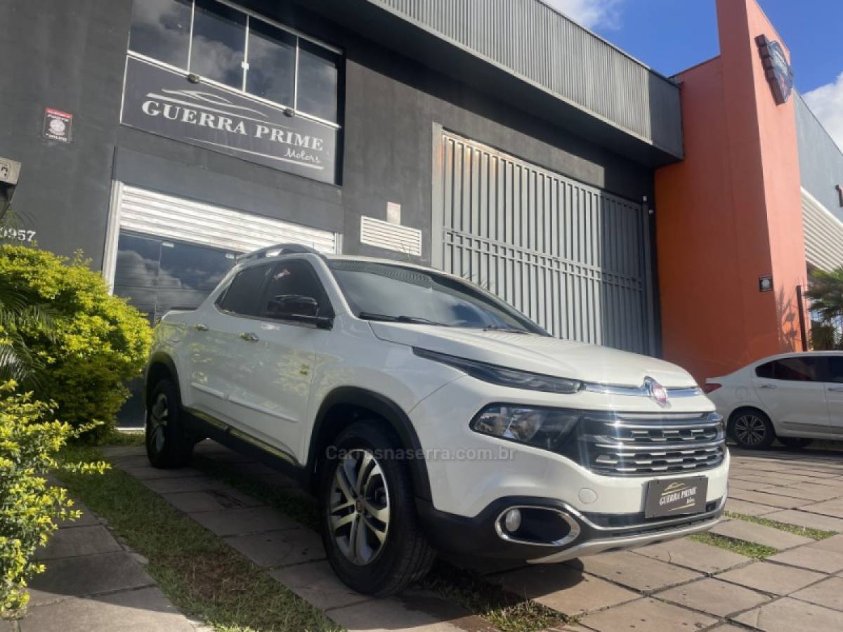 FIAT - TORO - 2018/2018 - Branca - R$ 112.900,00