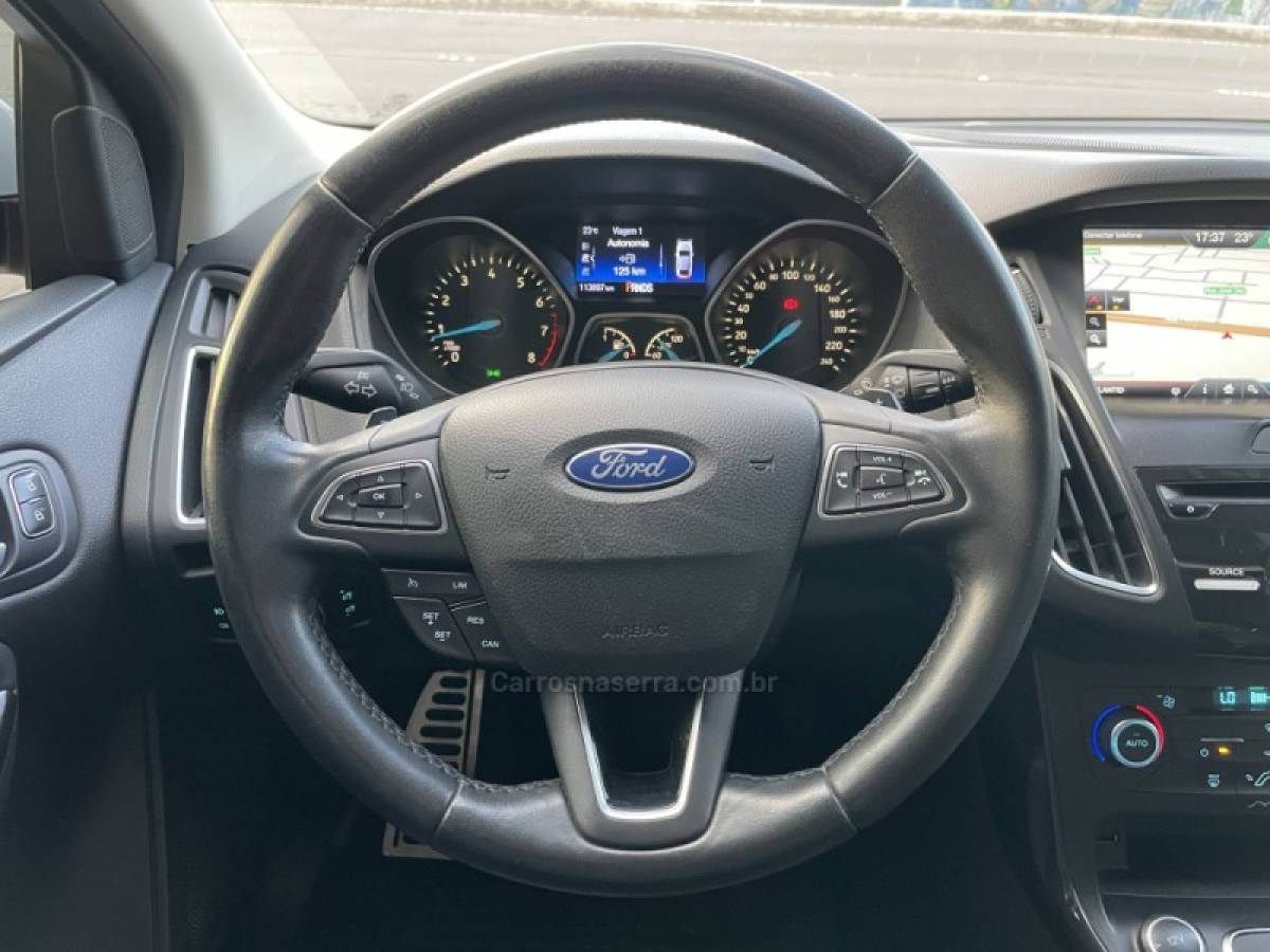 FORD - FOCUS - 2016/2016 - Branca - R$ 67.900,00
