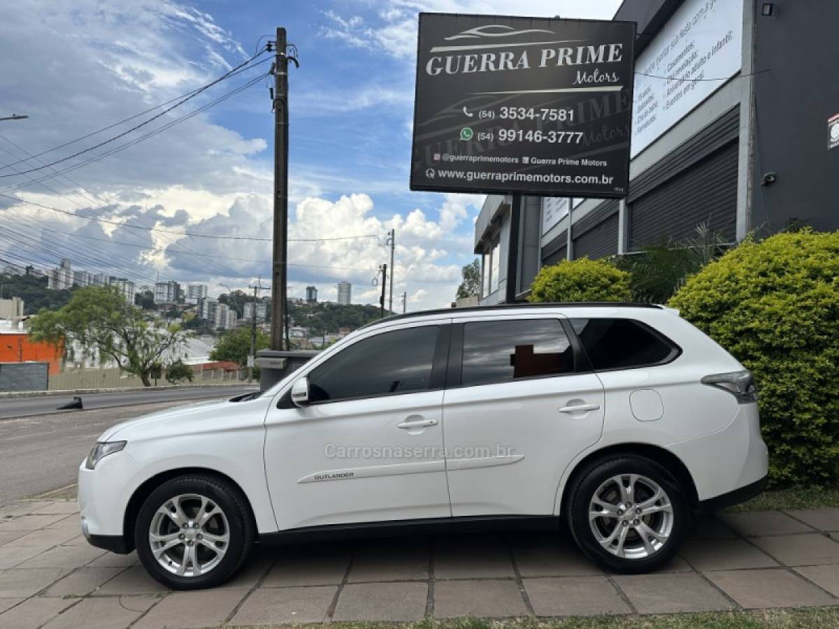 MITSUBISHI - OUTLANDER - 2014/2014 - Branca - R$ 76.900,00