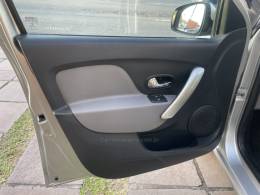 RENAULT - LOGAN - 2015/2015 - Prata - R$ 44.900,00