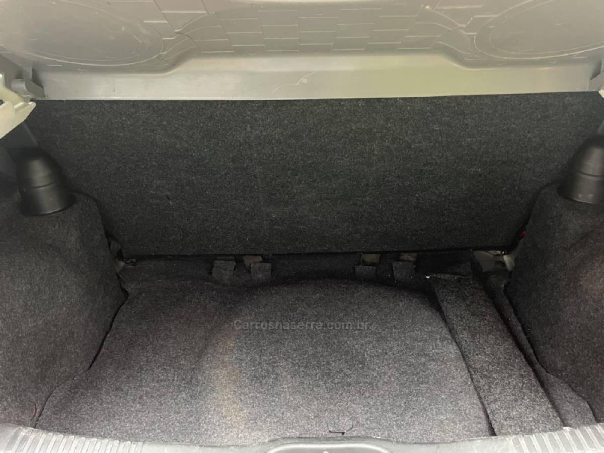 FIAT - PALIO - 2016/2016 - Vermelha - R$ 42.900,00