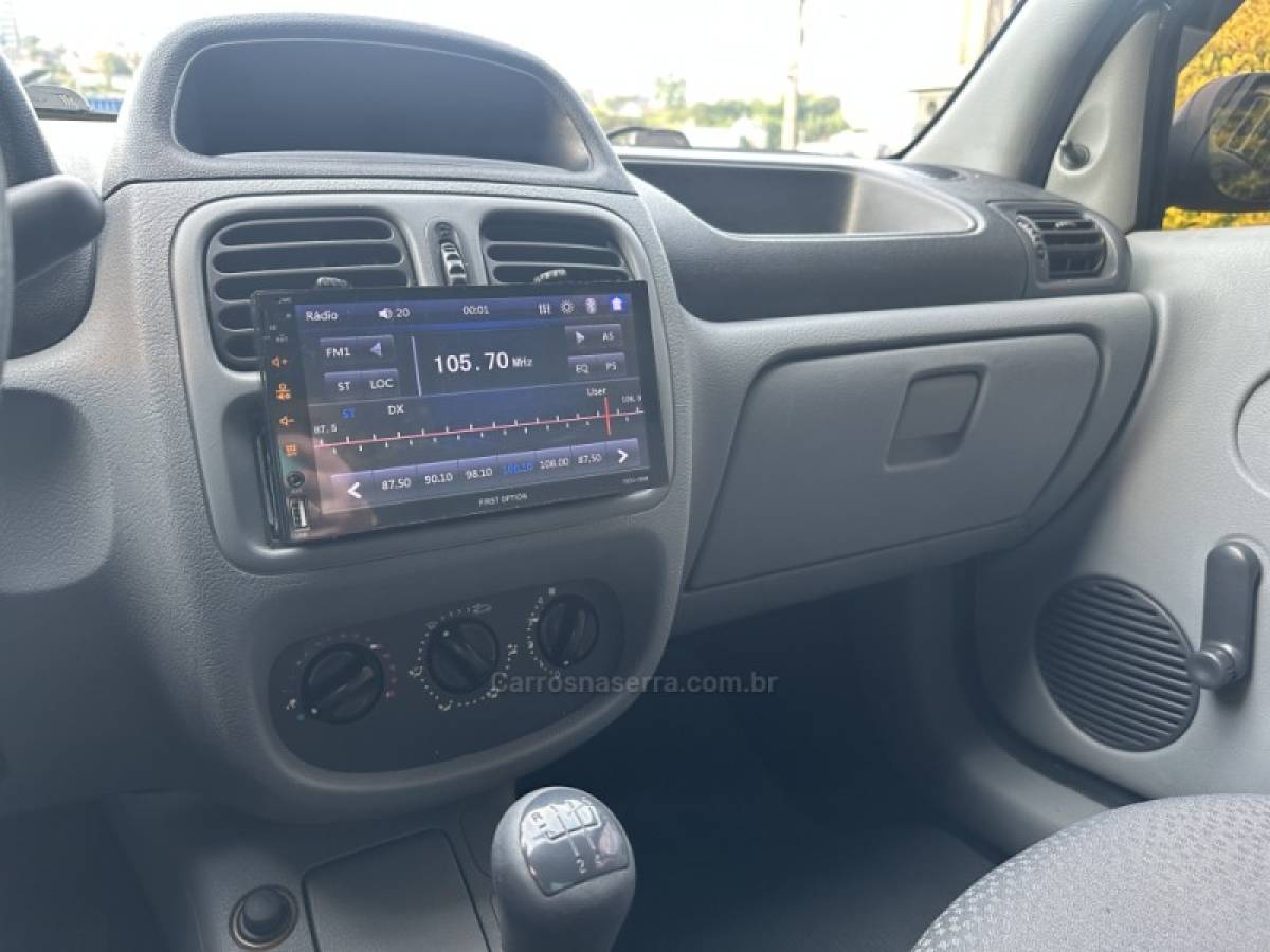 RENAULT - CLIO - 2011/2011 - Branca - R$ 20.900,00