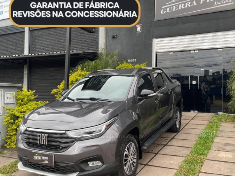 FIAT - STRADA - 2022/2023 - Cinza - R$ 117.900,00