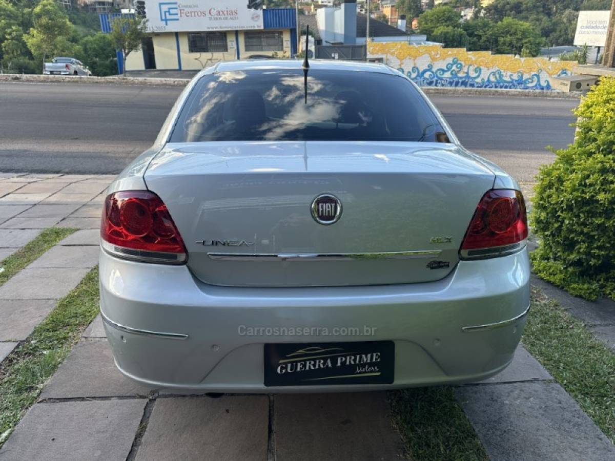 FIAT - LINEA - 2010/2010 - Prata - R$ 29.900,00