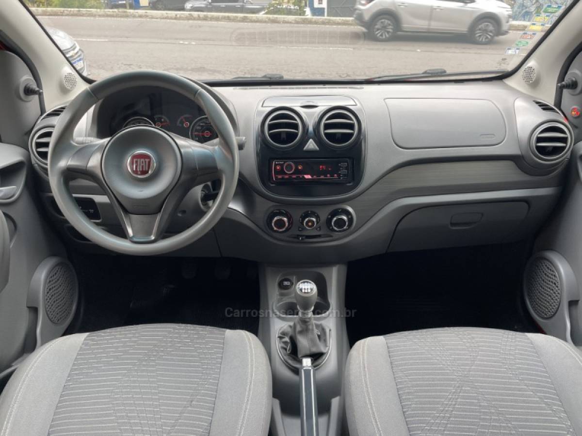 FIAT - PALIO - 2016/2016 - Vermelha - R$ 42.900,00