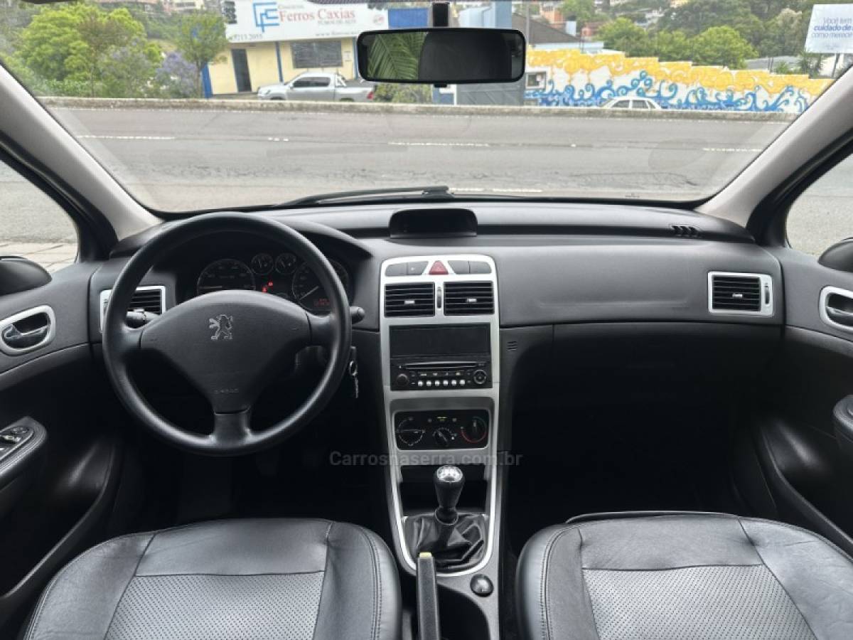 PEUGEOT - 307 - 2011/2011 - Preta - R$ 25.500,00