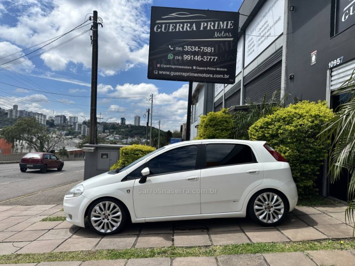 FIAT - PUNTO - 2008/2008 - Branca - R$ 33.900,00