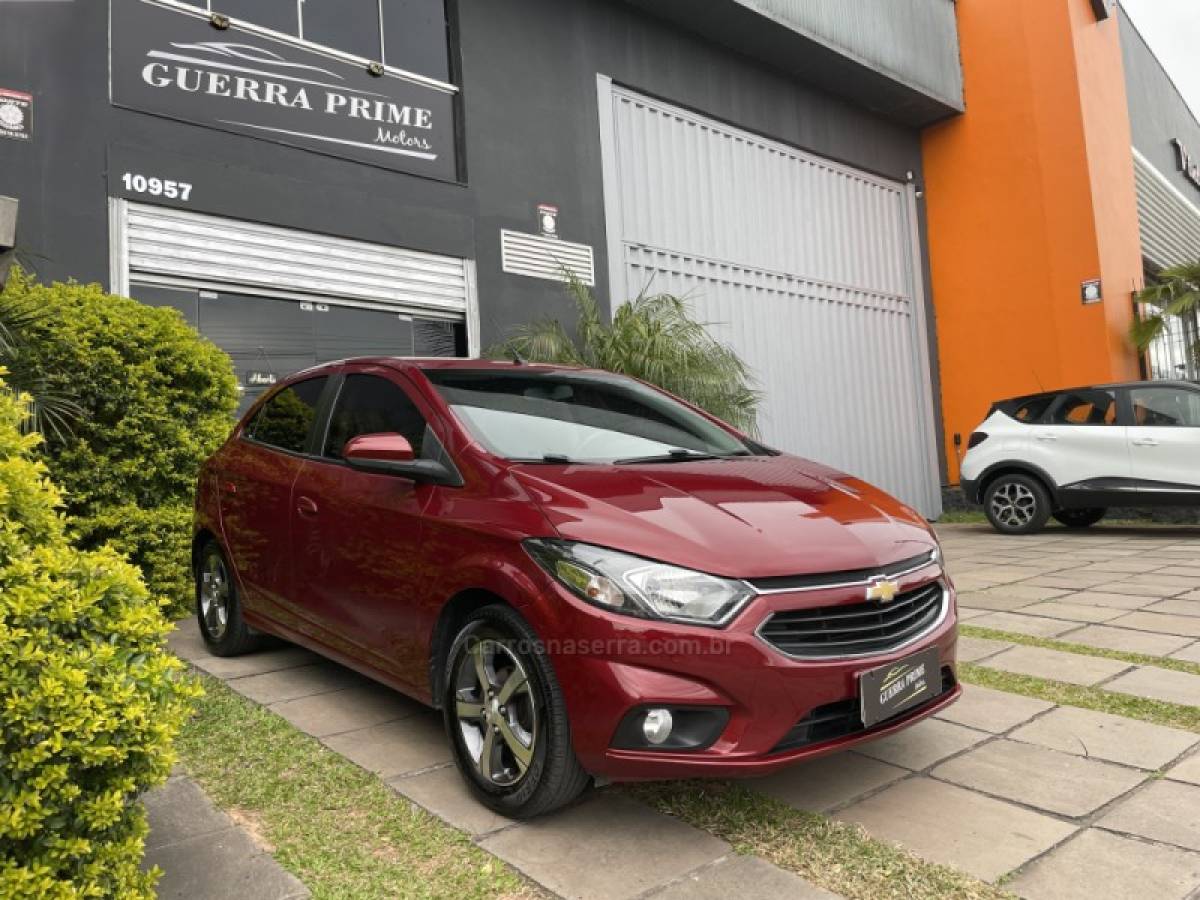 CHEVROLET - ONIX - 2019/2019 - Vermelha - R$ 69.900,00