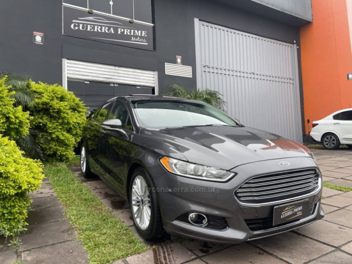 FORD - FUSION - 2016/2016 - Cinza - R$ 88.800,00