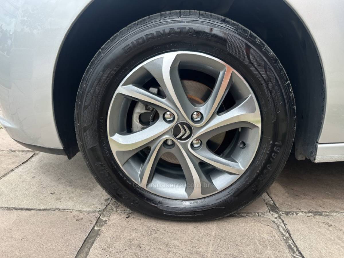 CITROËN - C3 - 2015/2015 - Prata - R$ 38.800,00