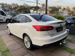 FORD - FOCUS - 2016/2016 - Branca - R$ 67.900,00