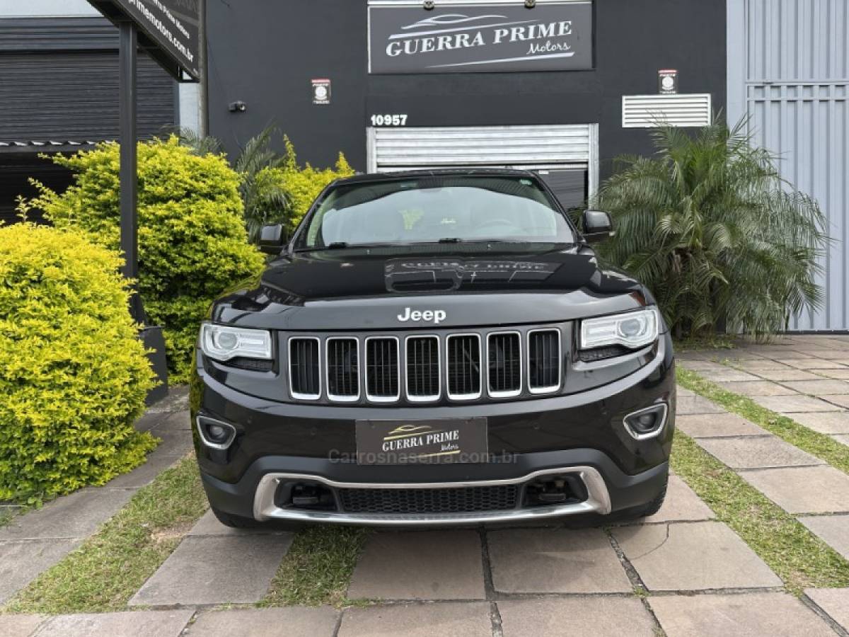 JEEP - GRAND CHEROKEE - 2015/2015 - Preta - R$ 95.900,00