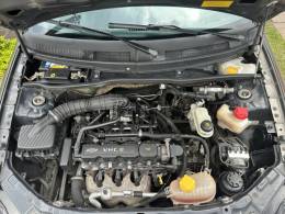 CHEVROLET - CELTA - 2015/2015 - Cinza - R$ 35.800,00