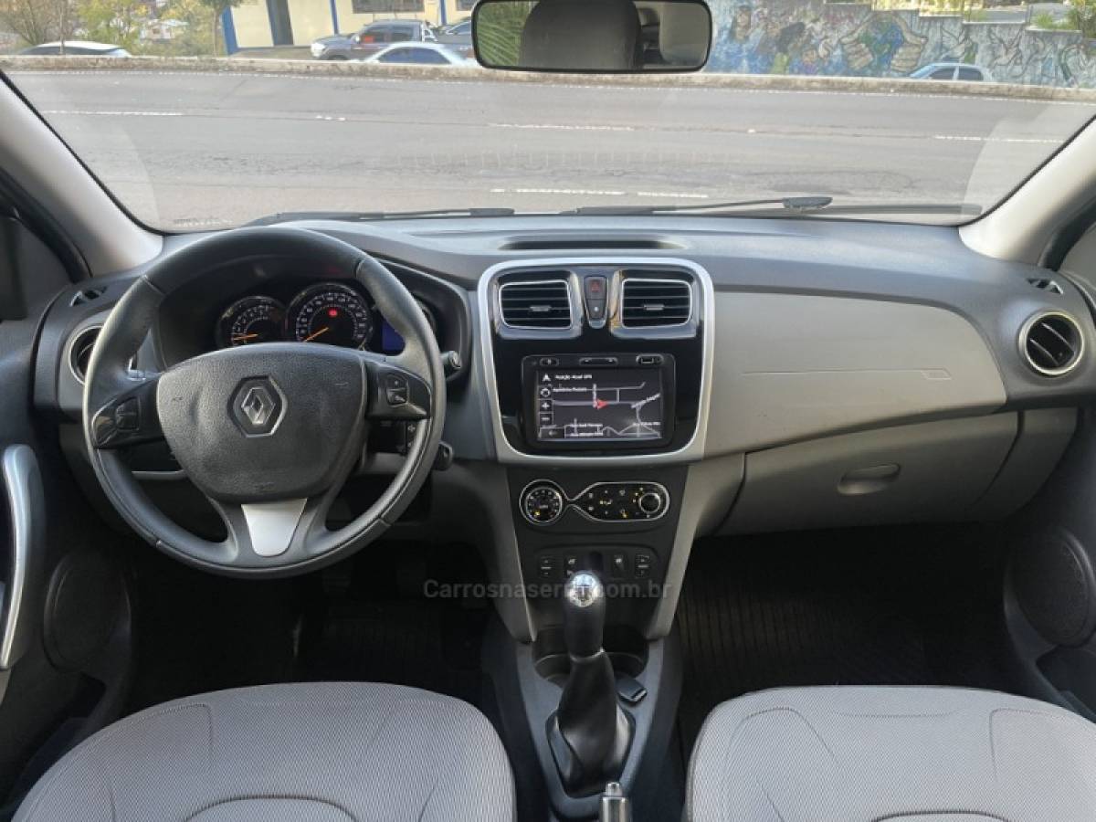 RENAULT - LOGAN - 2015/2015 - Prata - R$ 44.900,00