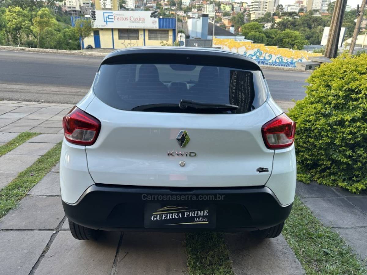 RENAULT - KWID - 2020/2020 - Branca - R$ 42.900,00