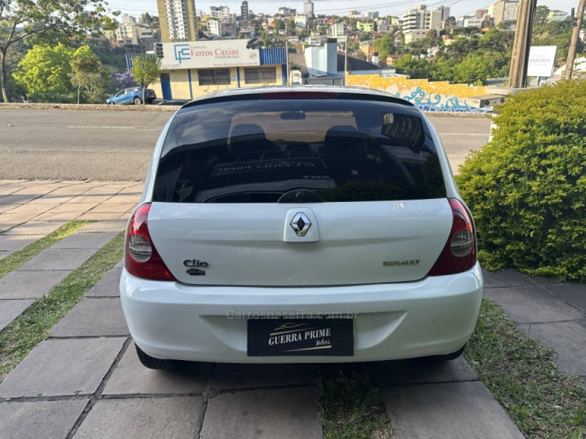 RENAULT - CLIO - 2011/2011 - Branca - R$ 20.900,00