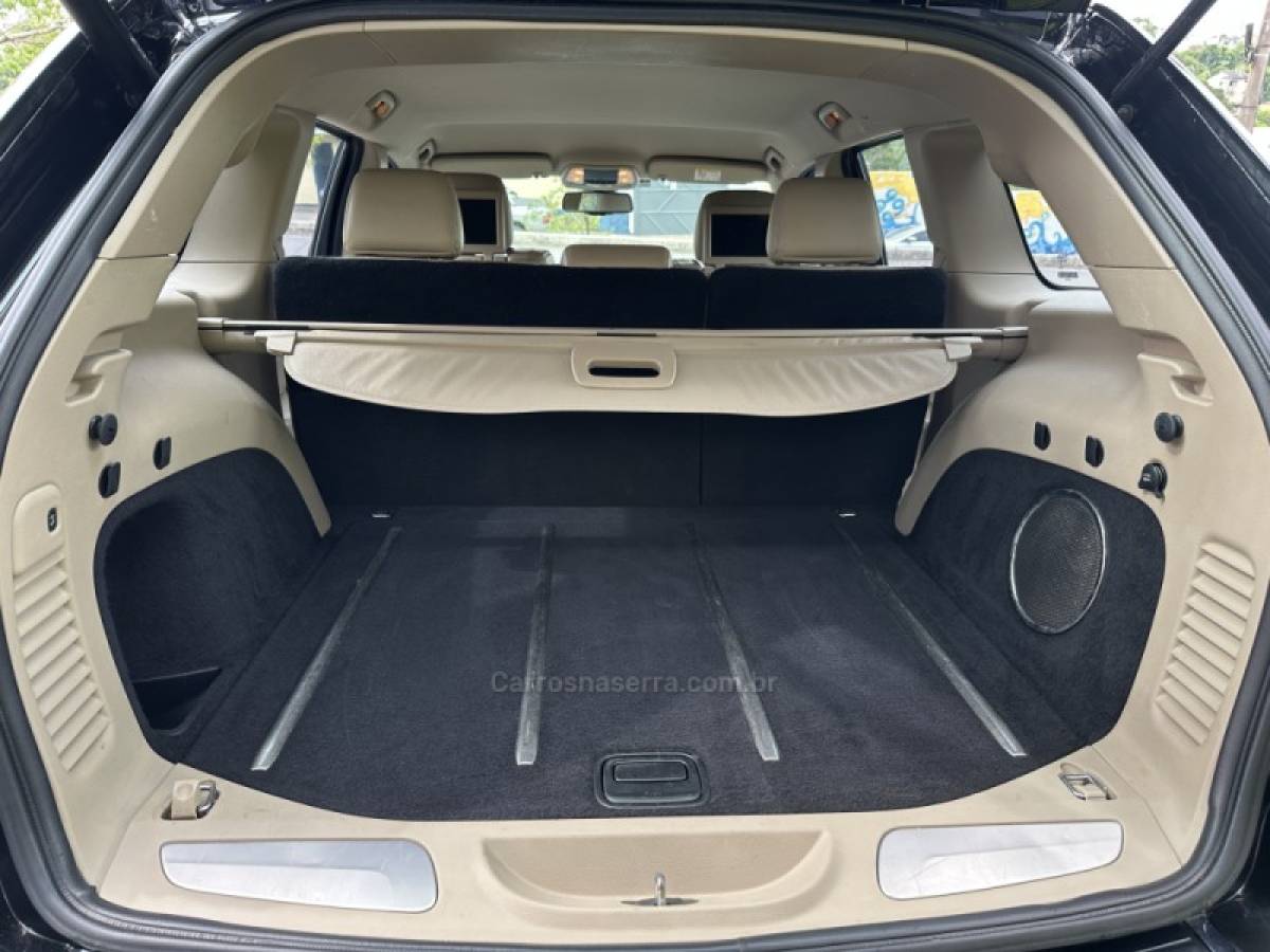 JEEP - GRAND CHEROKEE - 2015/2015 - Preta - R$ 95.900,00