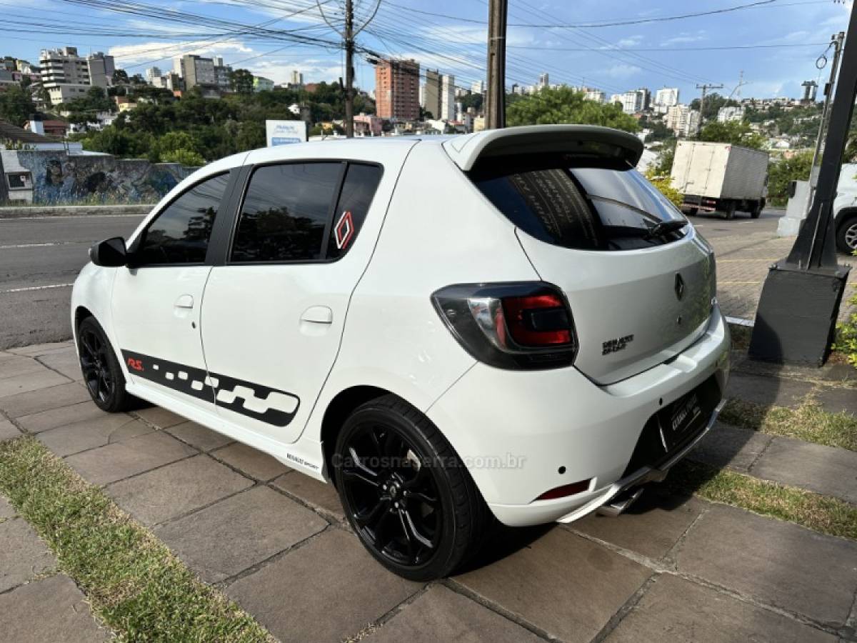 RENAULT - SANDERO - 2019/2019 - Branca - R$ 74.900,00