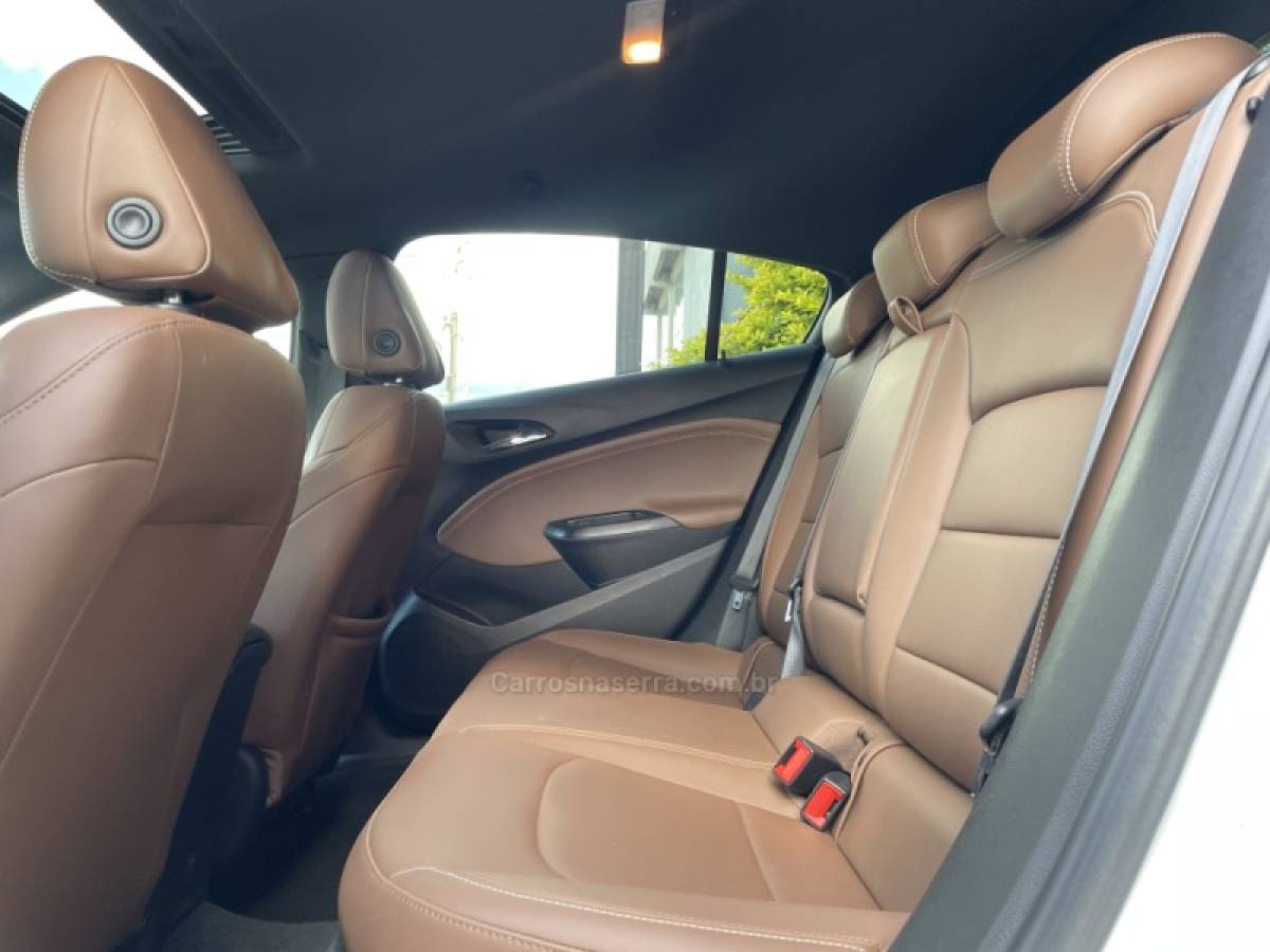 CHEVROLET - CRUZE - 2021/2021 - Branca - R$ 122.900,00