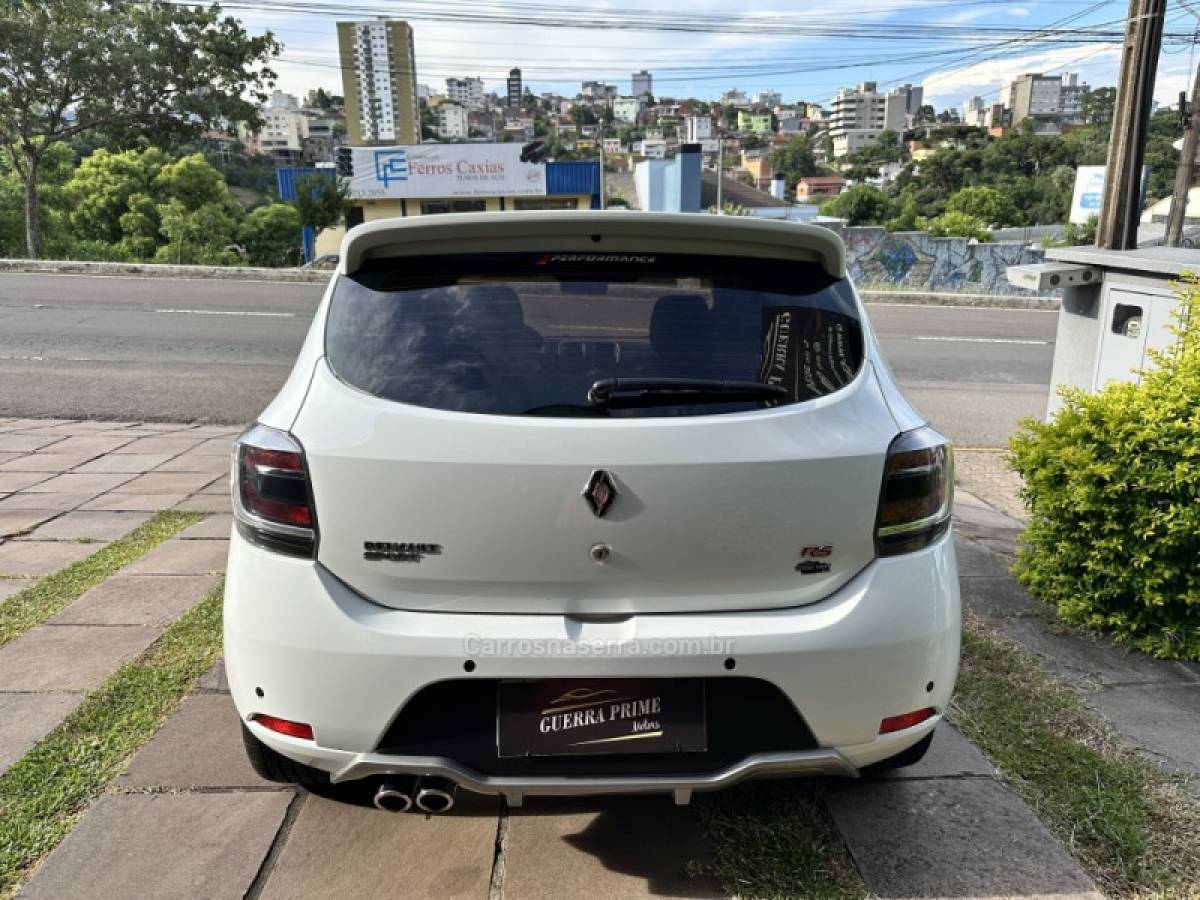 RENAULT - SANDERO - 2019/2019 - Branca - R$ 74.900,00