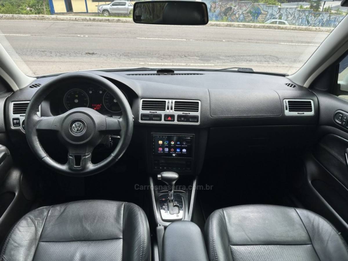 VOLKSWAGEN - BORA - 2010/2010 - Branca - R$ 39.900,00