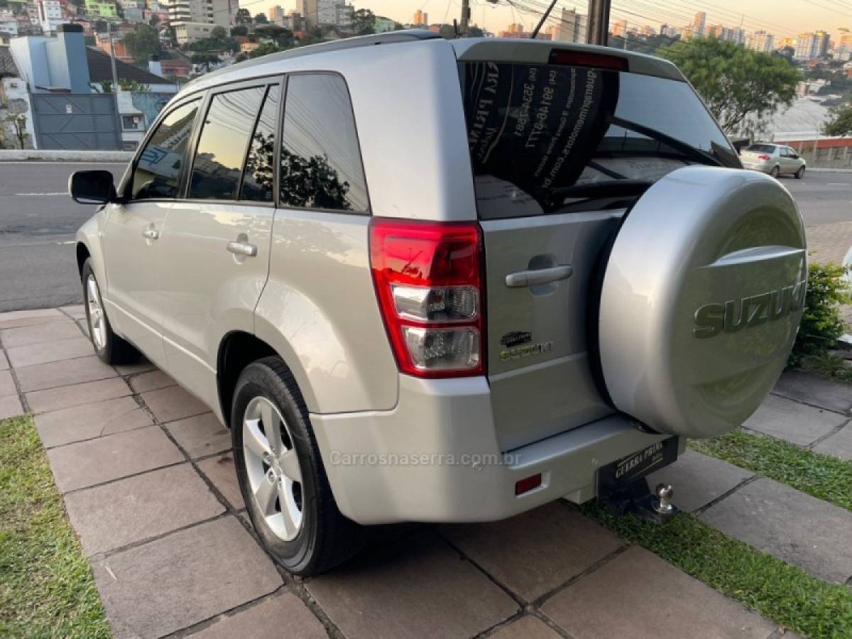 SUZUKI - GRAND VITARA - 2011/2012 - Prata - R$ 56.900,00