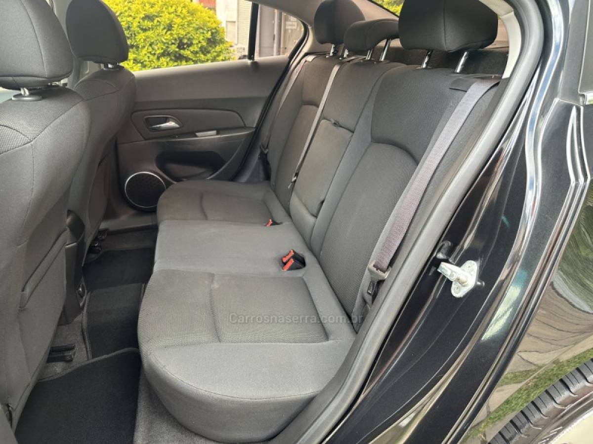 CHEVROLET - CRUZE - 2014/2014 - Preta - R$ 63.900,00
