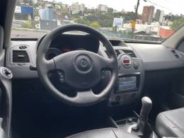 RENAULT - MÉGANE - 2013/2013 - Cinza - R$ 39.900,00