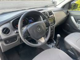 RENAULT - LOGAN - 2015/2015 - Prata - R$ 44.900,00