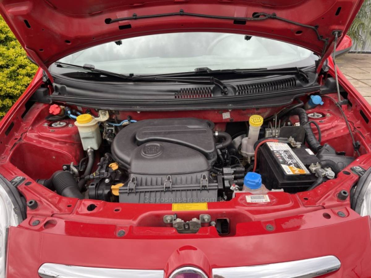 FIAT - PALIO - 2016/2016 - Vermelha - R$ 42.900,00