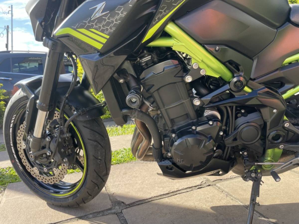 KAWASAKI - Z900 - 2021/2021 - Preta - R$ 51.900,00