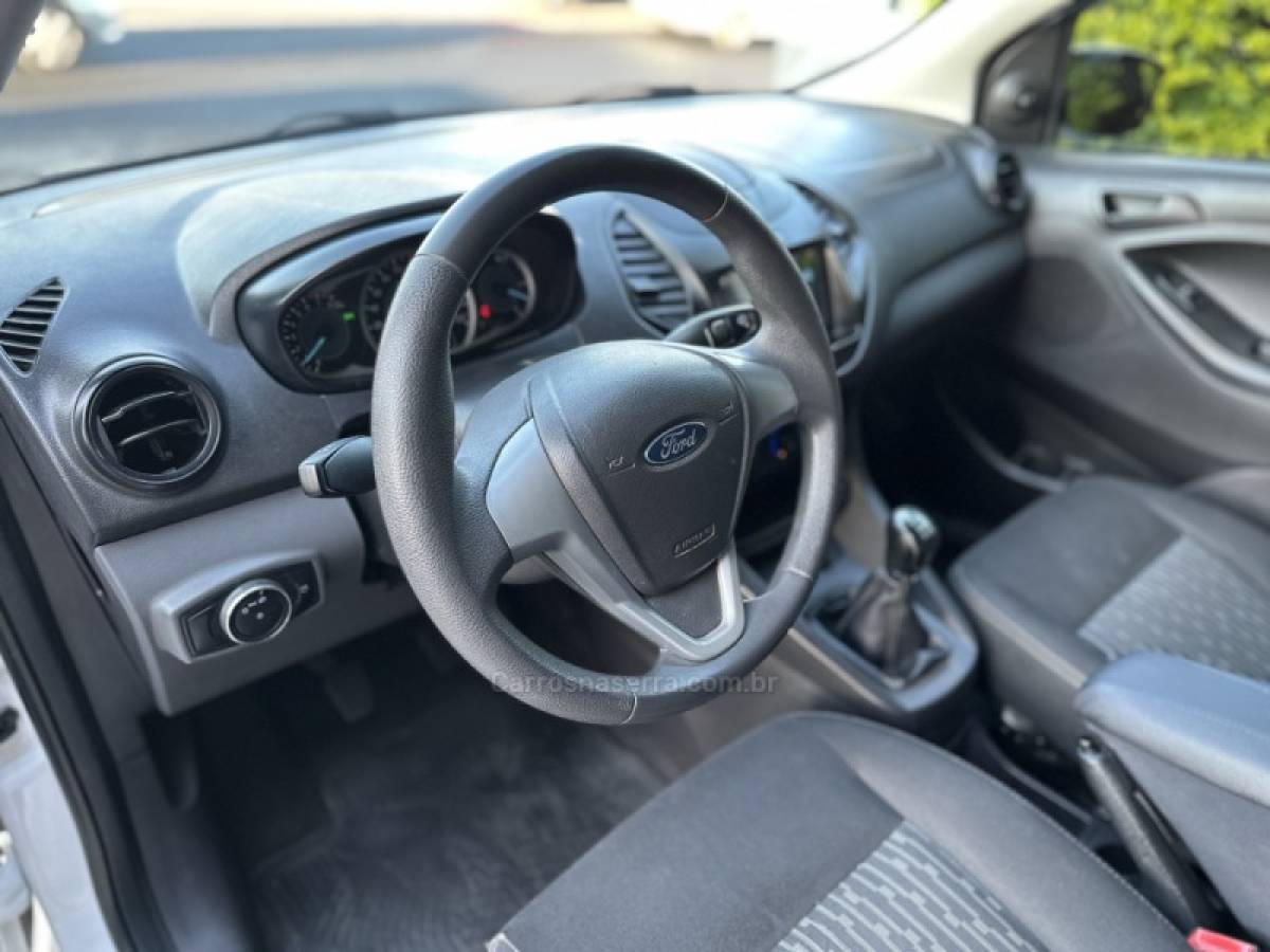 FORD - KA - 2018/2018 - Branca - R$ 44.800,00