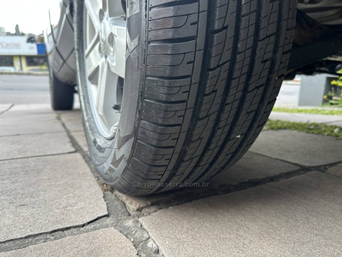 KIA MOTORS - SPORTAGE - 2010/2010 - Prata - R$ 43.800,00