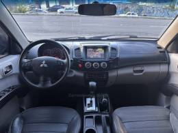 MITSUBISHI - L200 TRITON - 2015/2015 - Prata - R$ 120.900,00